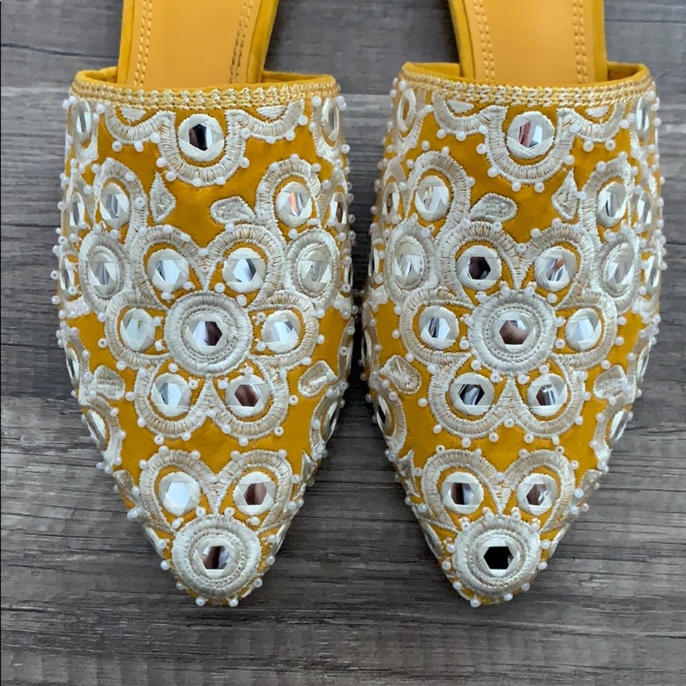 Tory Burch Yellow Embroidered Elora Slide - Picture 6 of 8
